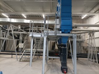 Material preparation technology for PVC extrusive lines