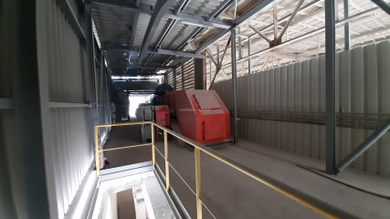 Przedłużenie przenośnika taśmowego wapienia