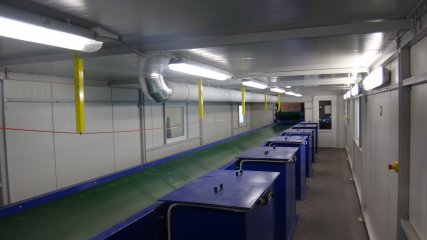 The sorting line for municipal waste