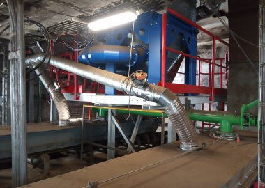 Dust exhaustion on the biomass conveying route